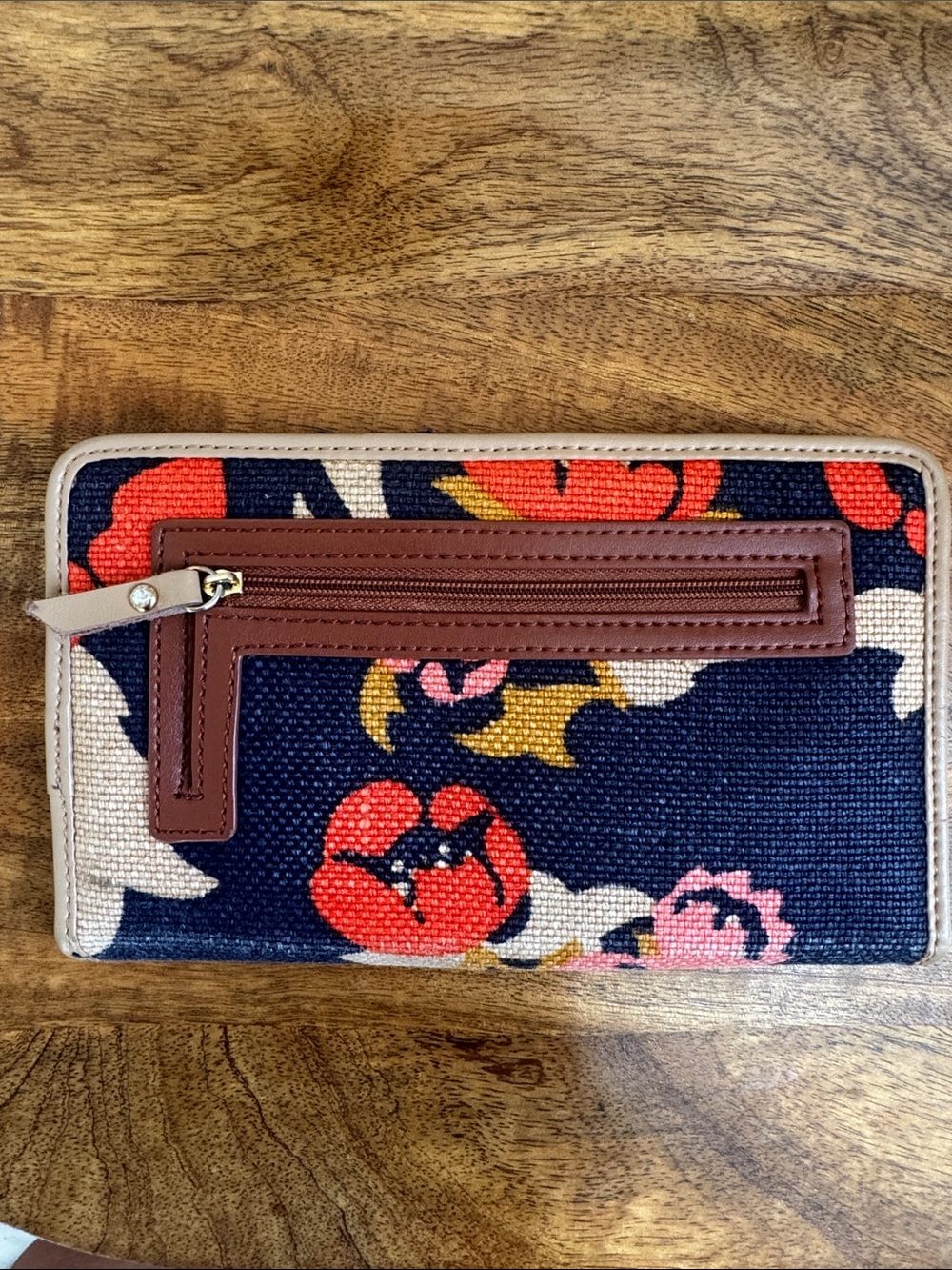 Spartina Canvas Zip Wallet - Picture 3 of 7